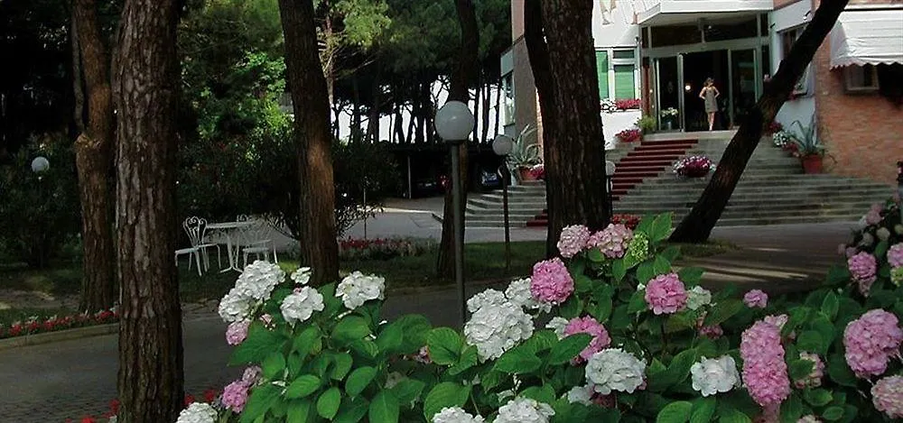 Hotel Beau Rivage Pineta Lido di Jesolo Olaszország