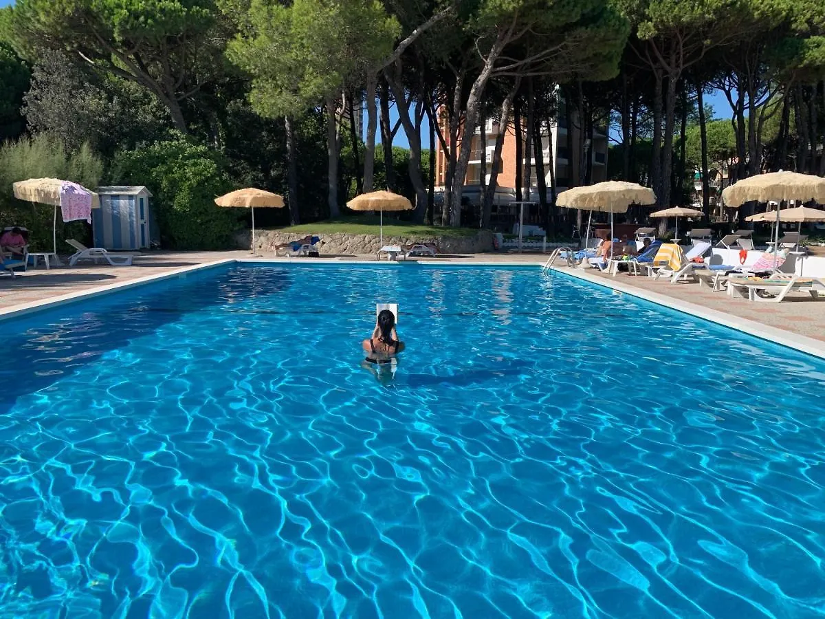 ****  Hotel Beau Rivage Pineta Lido di Jesolo Olaszország