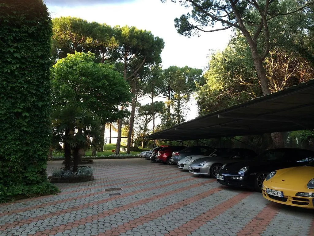 Hotel Beau Rivage Pineta Lido di Jesolo Olaszország